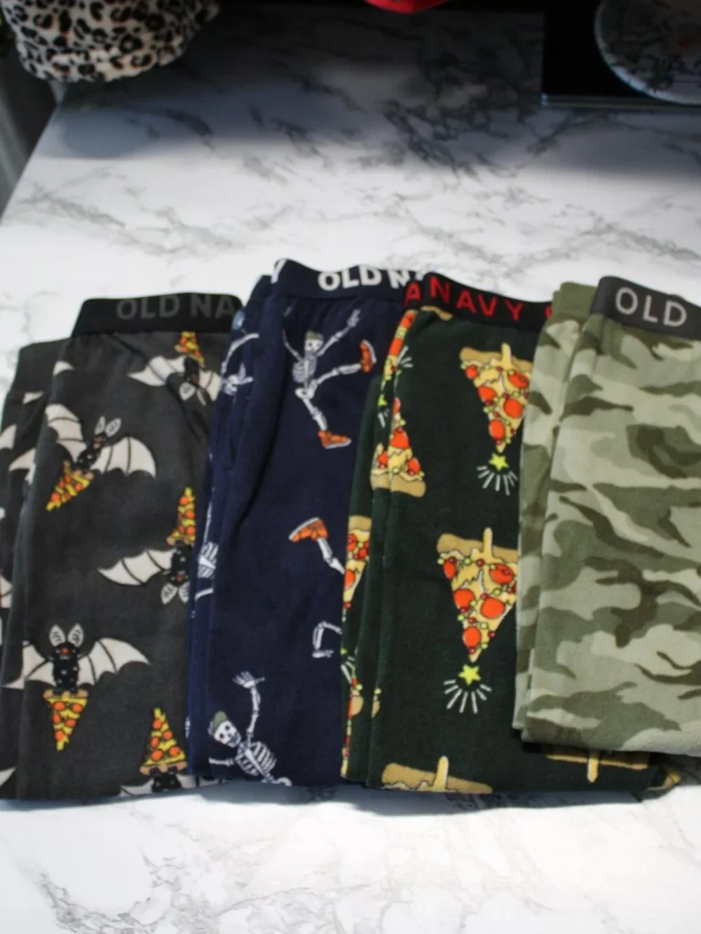 Old Navy Boys Fleece Lounge Pajama Bottoms Pizza Halloween Christmas Size 6-7